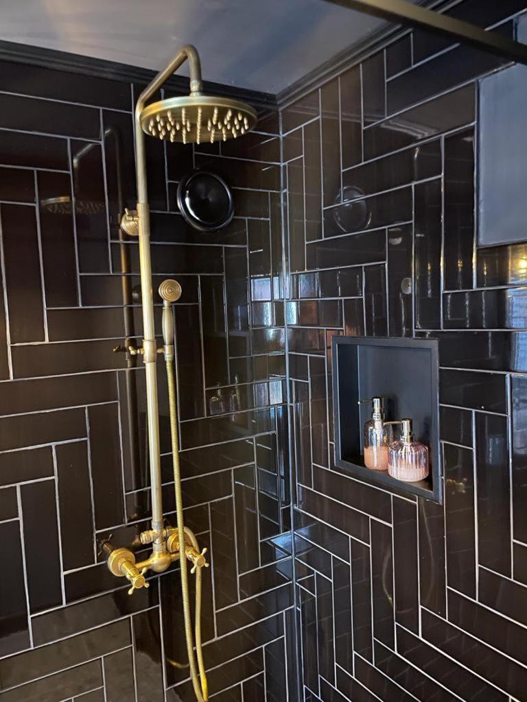 דוקום B&B Suupmarkt חדר תמונה