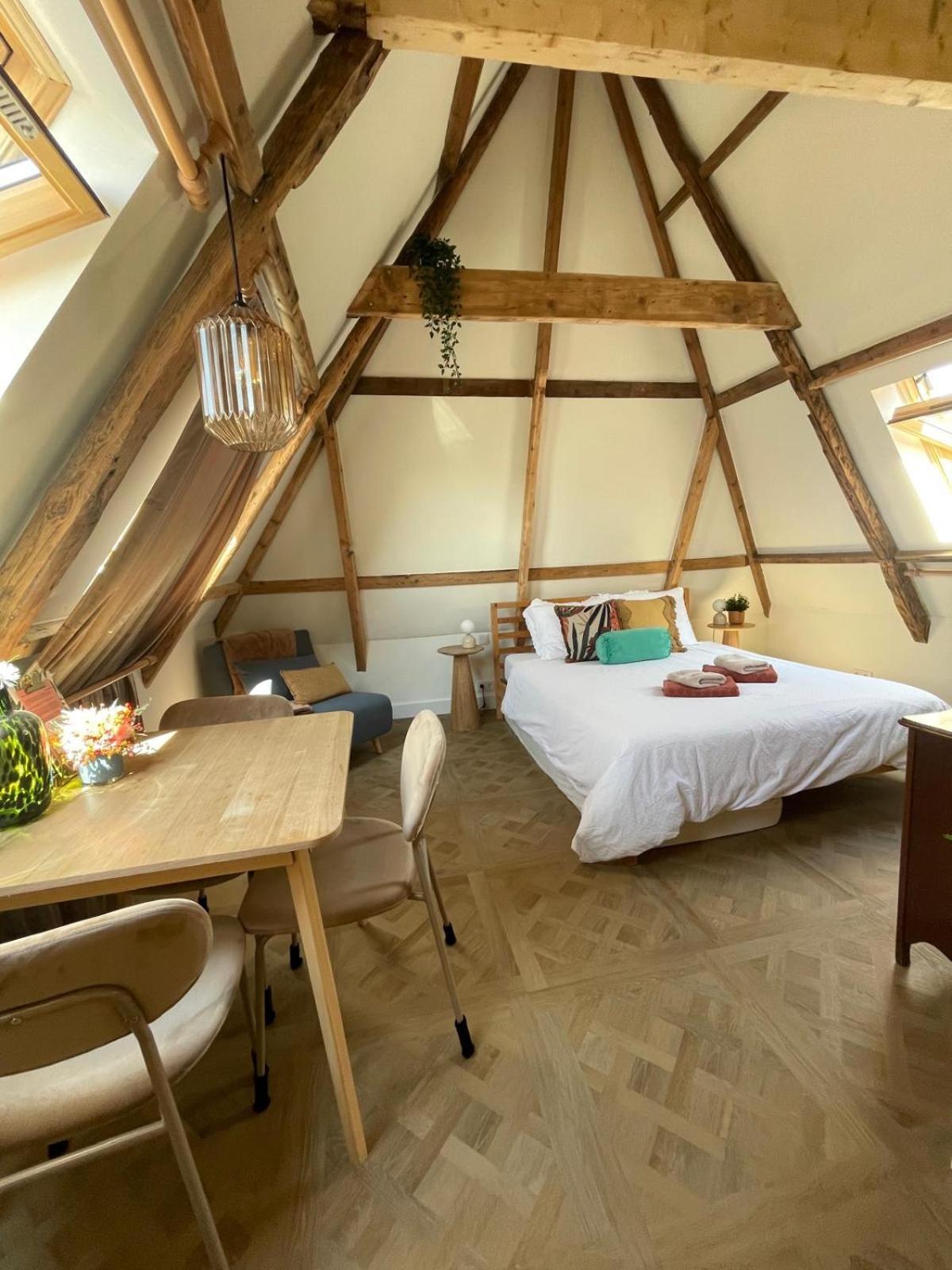 דוקום B&B Suupmarkt מראה חיצוני תמונה