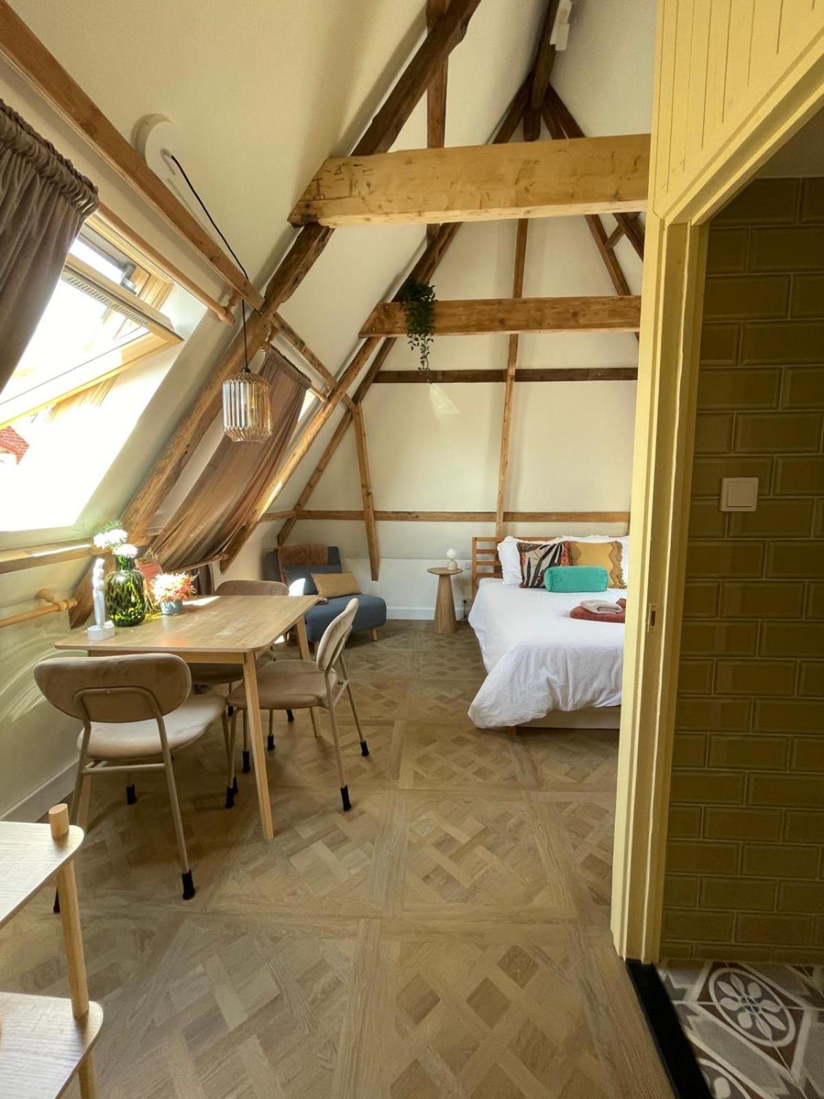 דוקום B&B Suupmarkt מראה חיצוני תמונה