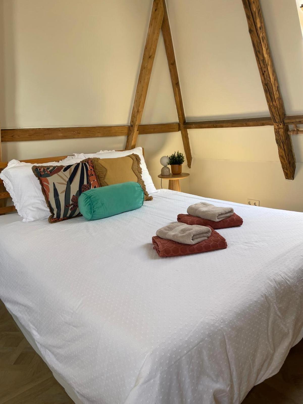 דוקום B&B Suupmarkt מראה חיצוני תמונה